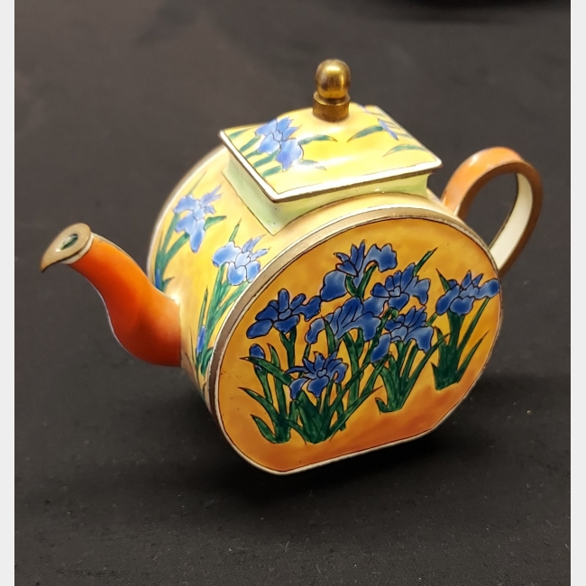Collectible Tea Pot