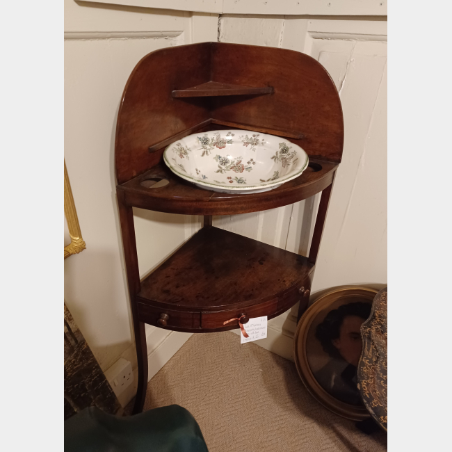 c.18th Mahogany Wash Stand