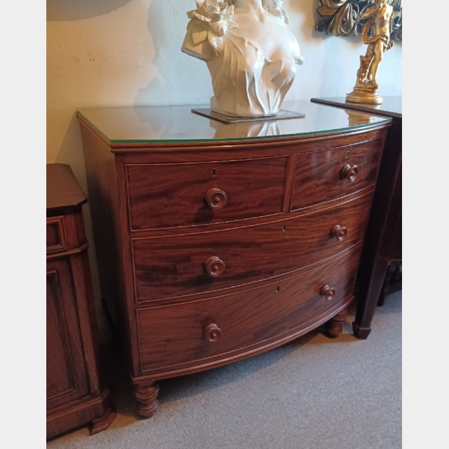 Bow fronted Chest Of Drawers