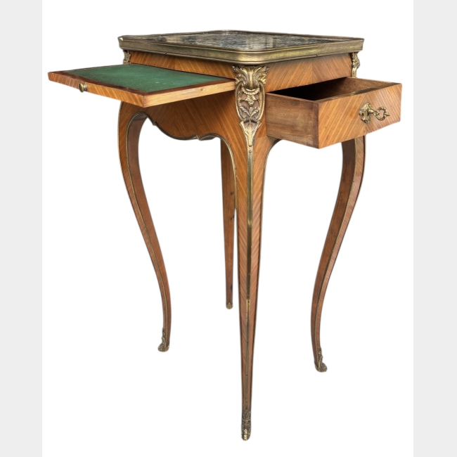 LOUIS-JEAN CUEUNIÈRES IN THE MANNER OF BERNARD II VAN RISEN BURGH, A FINE 19TH CENTURY LOUIS XV DESIGN ORMOLU MOUNTED KINGWOOD MARBLE TOP TABLE